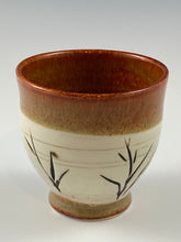 Load image into Gallery viewer, Carved Nutmeg Brown Tea Bowl
