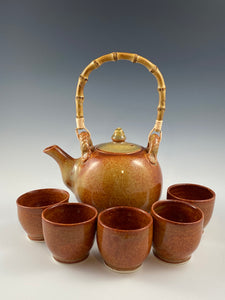 Nutmeg Tea Pot and Five Cups