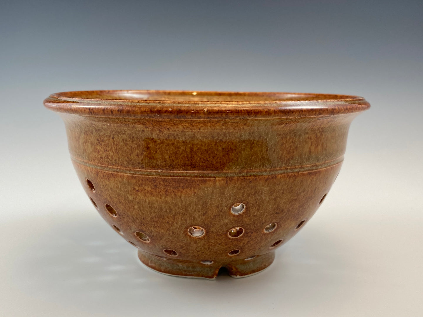 Nutmeg Brown Colander